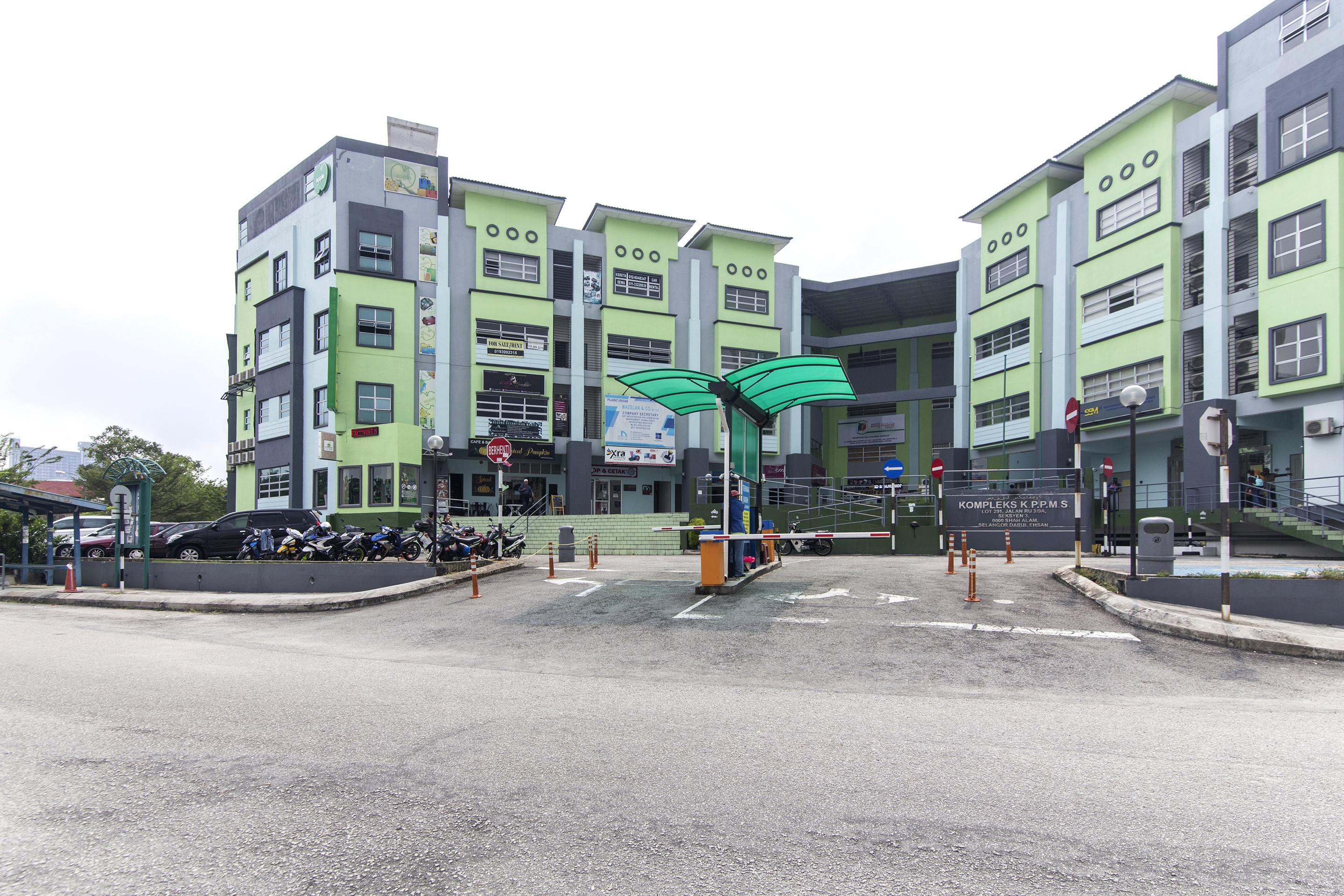Apple Hotel Shah Alam Exterior photo